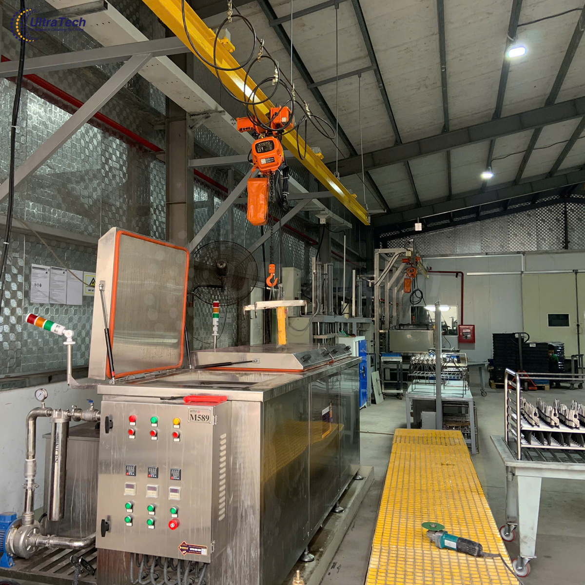 Hệ thống làm sạch Ultrasonic Cleaning