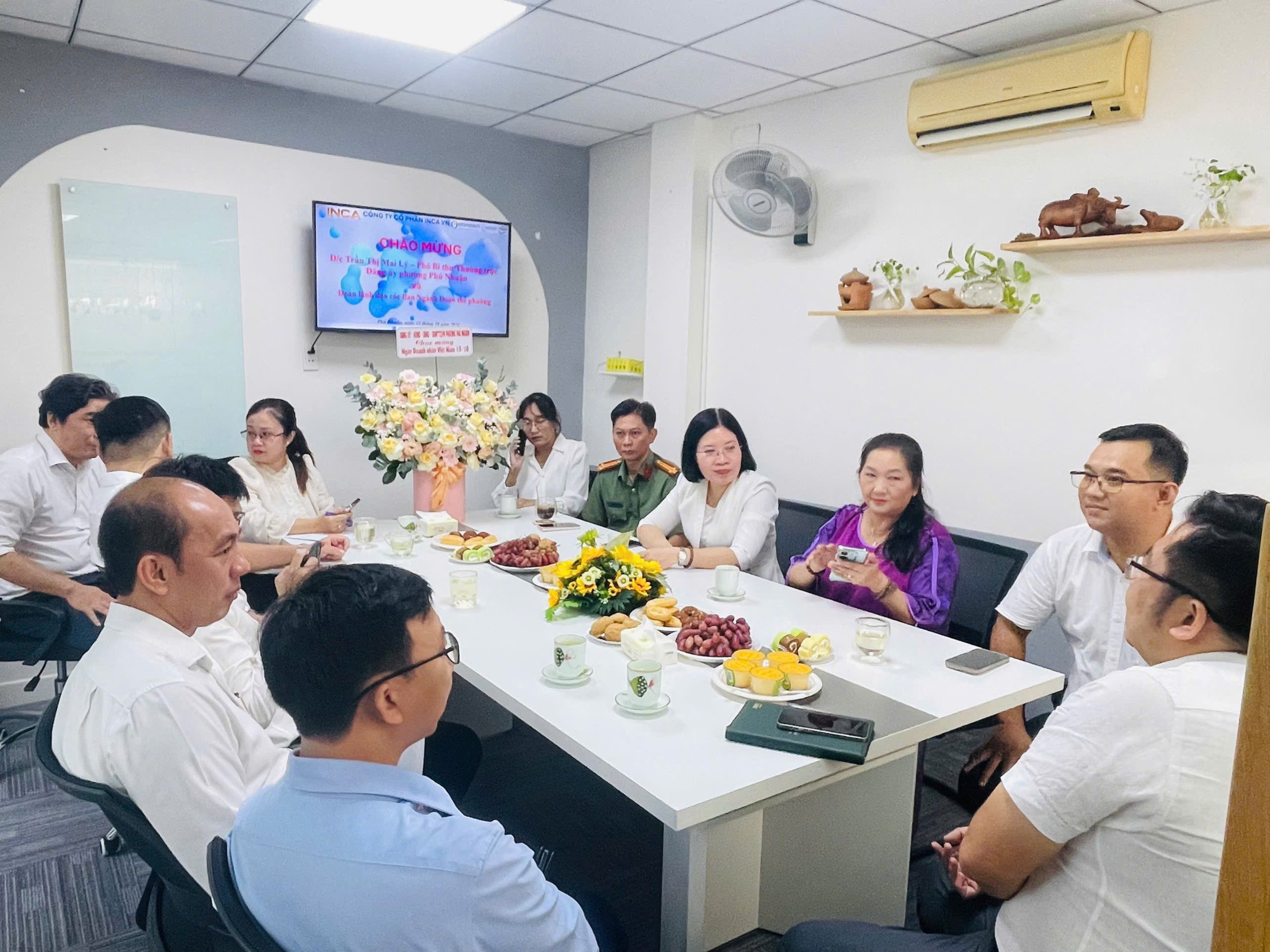inca-vn-don-tiep-doan-lanh-dao-phuong-phu-nhuan-nhan-ngay-doanh-nhan-viet-nam